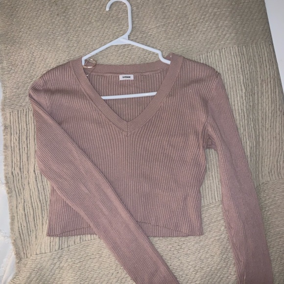 Cropped sweater from garage - Picture 2 of 4